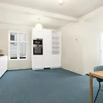 Central Guest House - Bedroom With Private Bathroom
