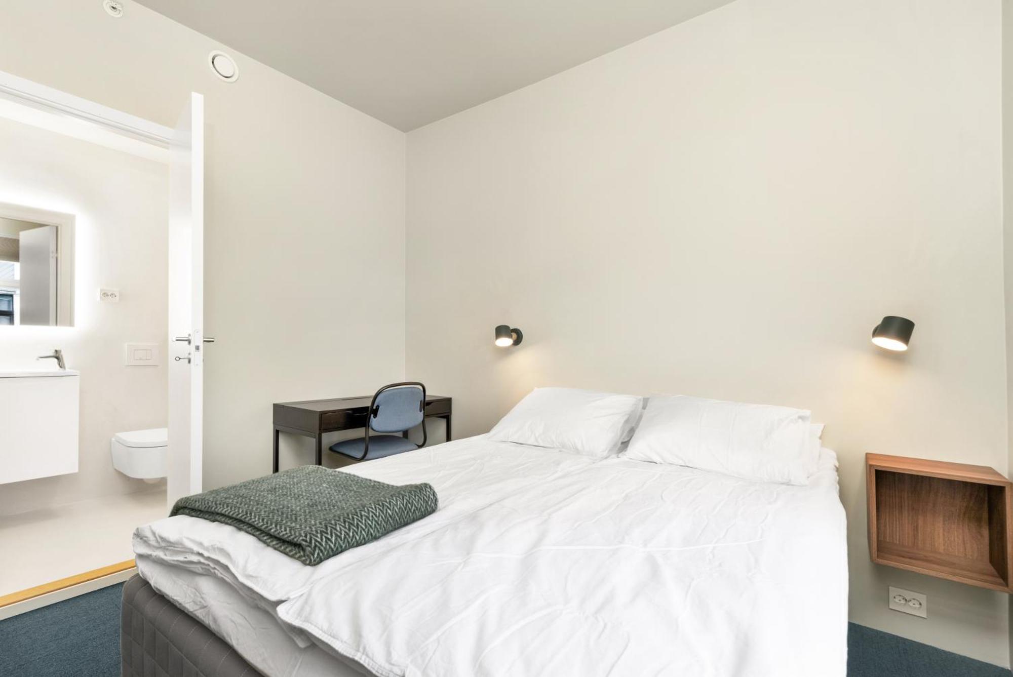 - Bedroom With Private Bathroom Stavanger