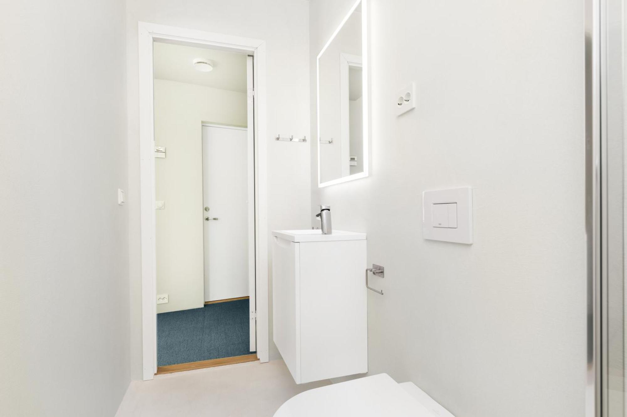 - Bedroom With Private Bathroom Gæstehus *