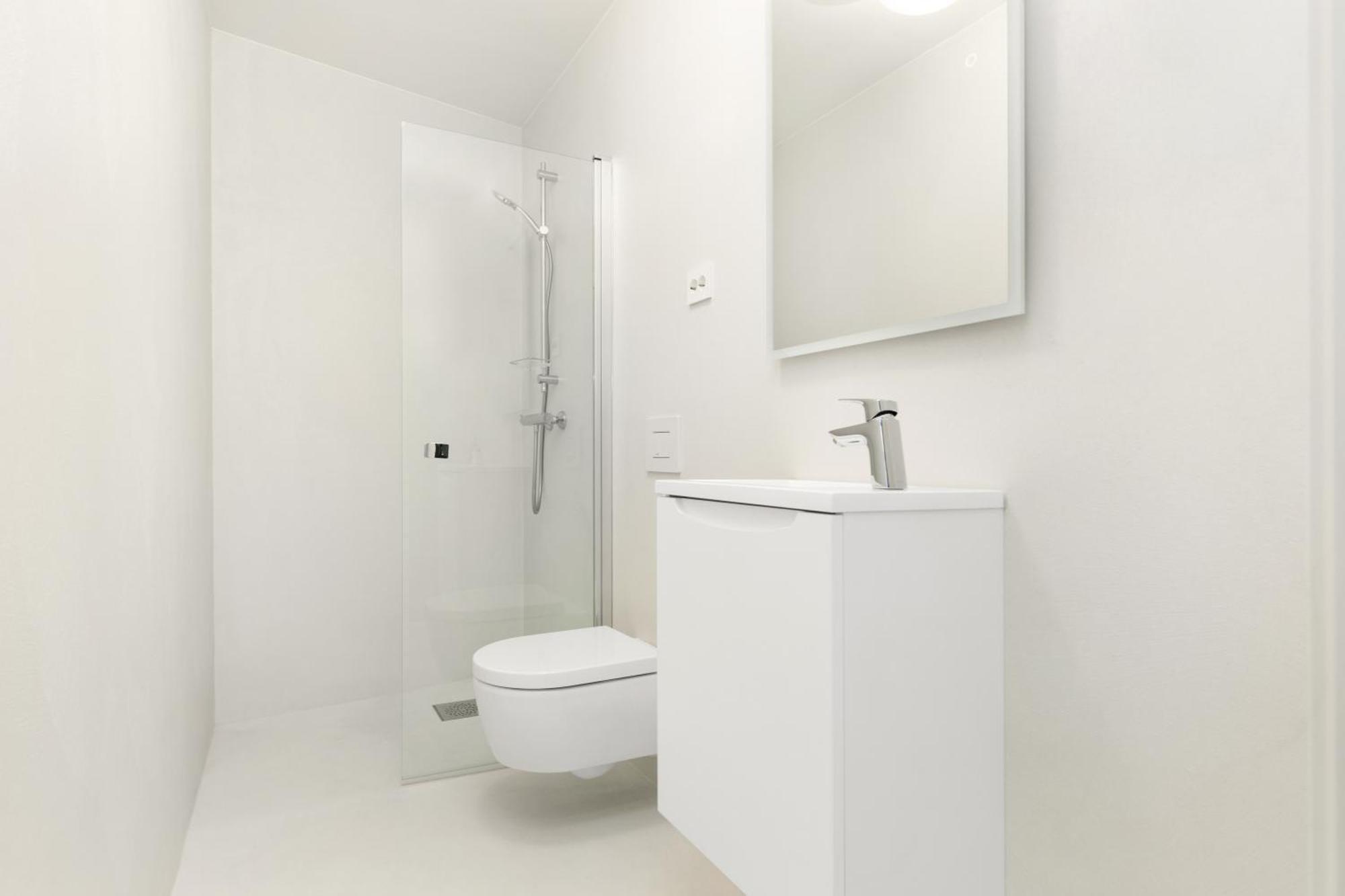 Gæstehus - Bedroom With Private Bathroom
